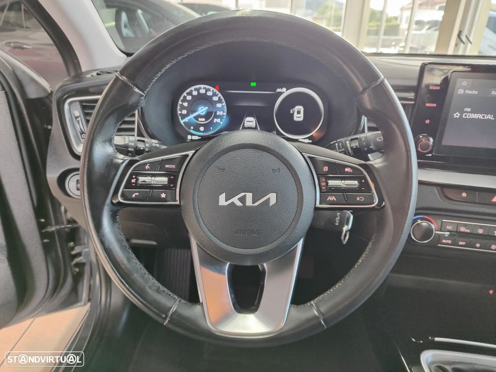 Kia Ceed 1.0 T-GDI TX+SRF - 24