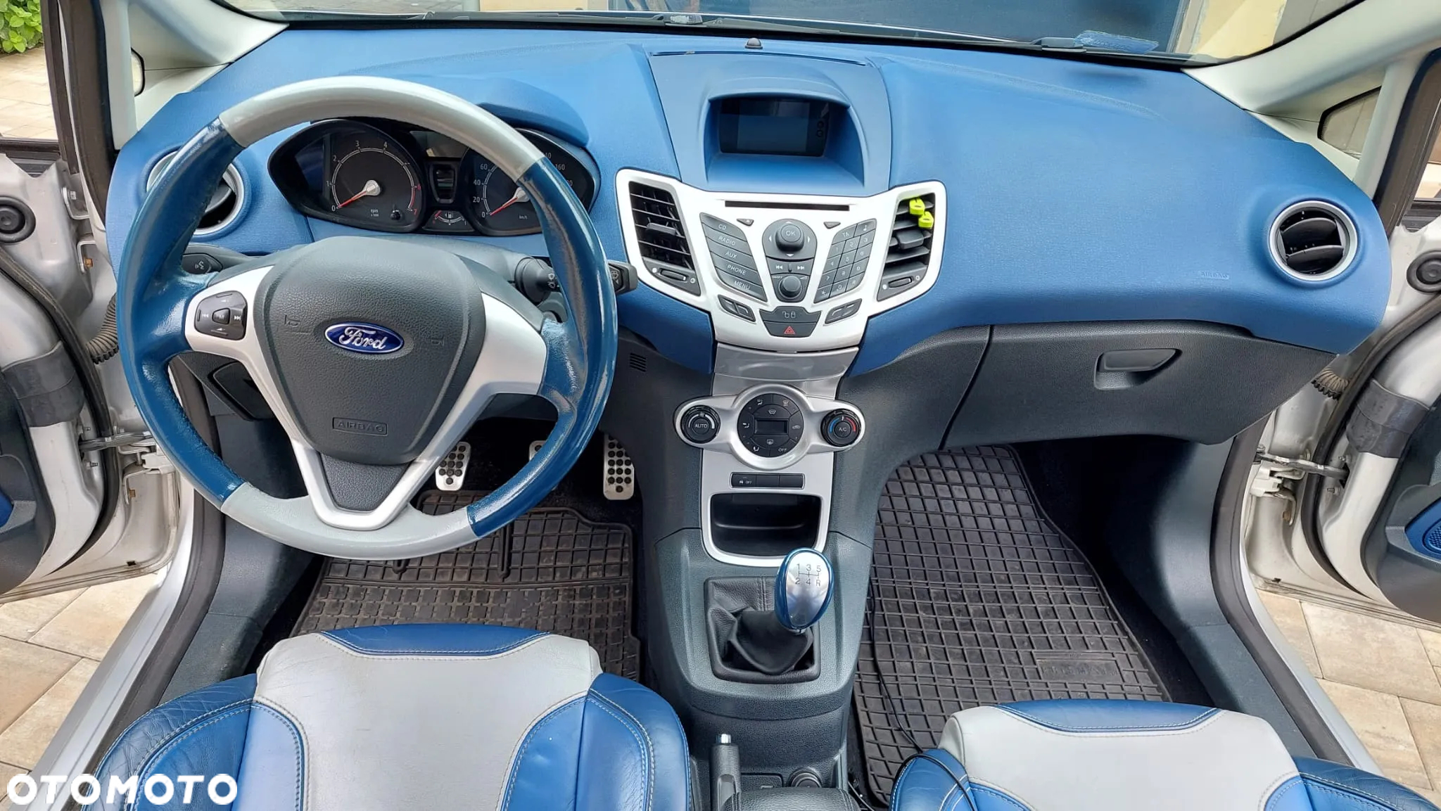 Ford Fiesta - 10