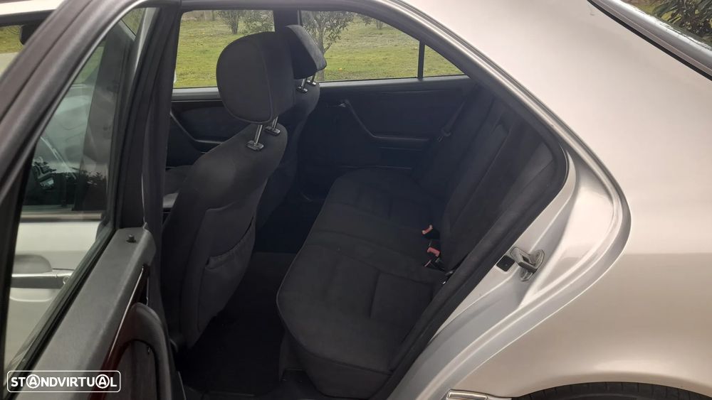 Mercedes-Benz C 200 Kompressor Classic - 25