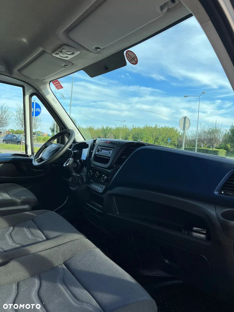 Iveco Kontener+Winda 35c16 - 12
