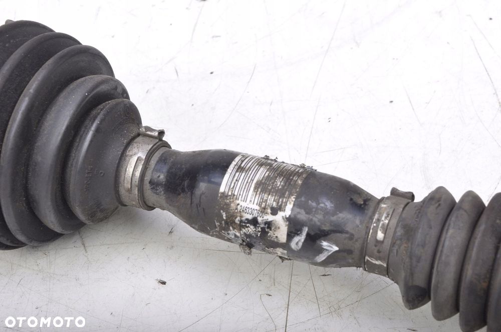 MERCEDES W176 PÓŁOŚ LEWA KRÓTKA A2463307600 - 5