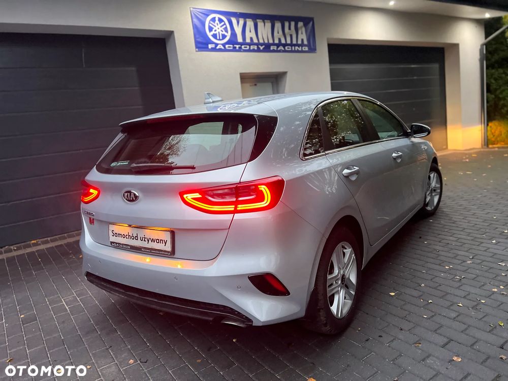 Kia Ceed 1.6 CRDi SCR M - 27