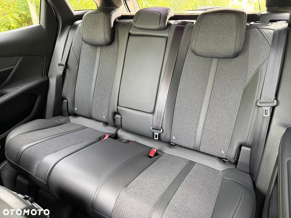 Peugeot 3008 1.6 PureTech GPF GT Line S&S EAT8 - 40