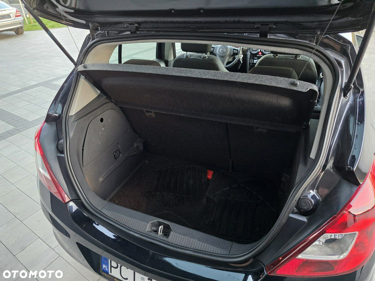 Opel Corsa 1.4 16V Edition 111 Jahre - 9