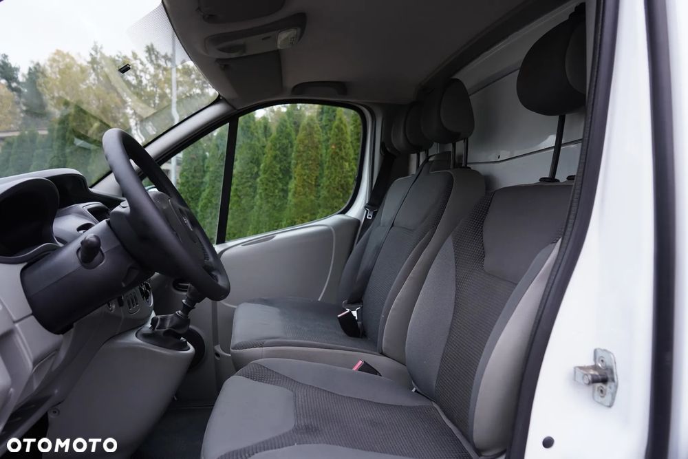 Opel Vivaro - 20