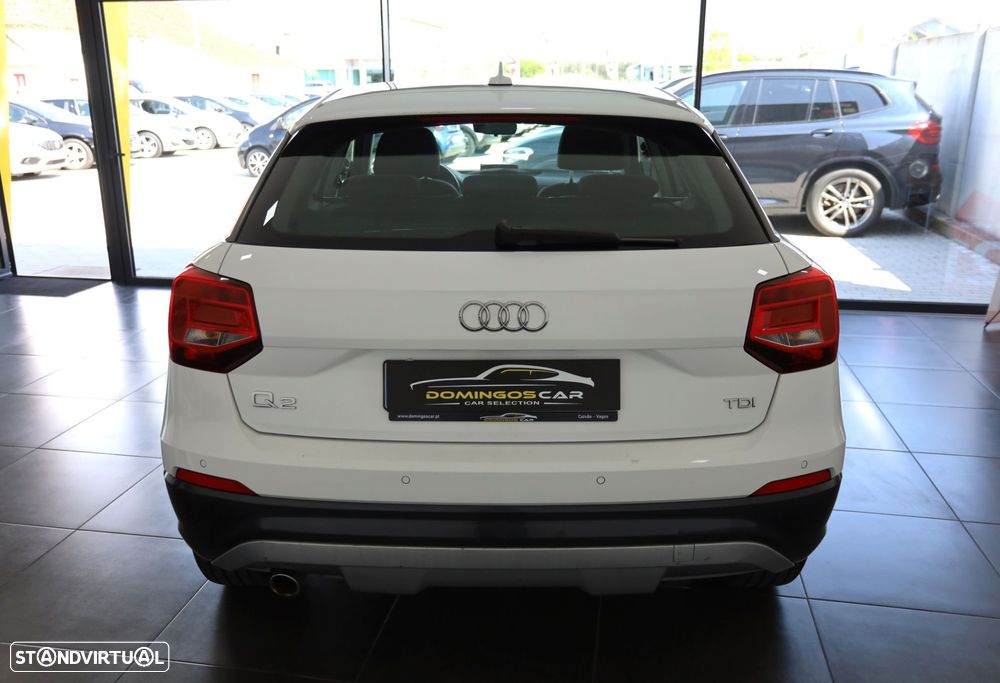 Audi Q2 1.6 TDI Design - 6