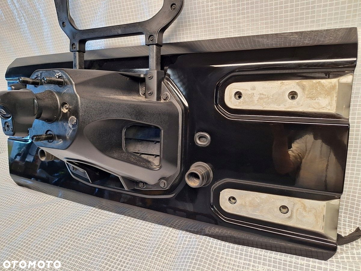 jeep wrangler jl  18-  klapa tyl tylna kamera  orginal . demontaz - 4