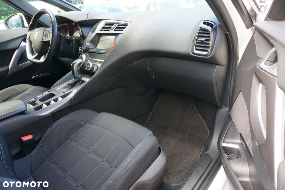 Citroën DS5 2.0 BlueHDi SportChic EAT6 - 16