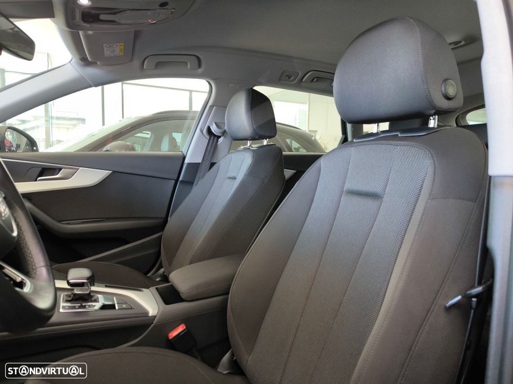 Audi A4 Avant 30 TDI Advanced S tronic - 10