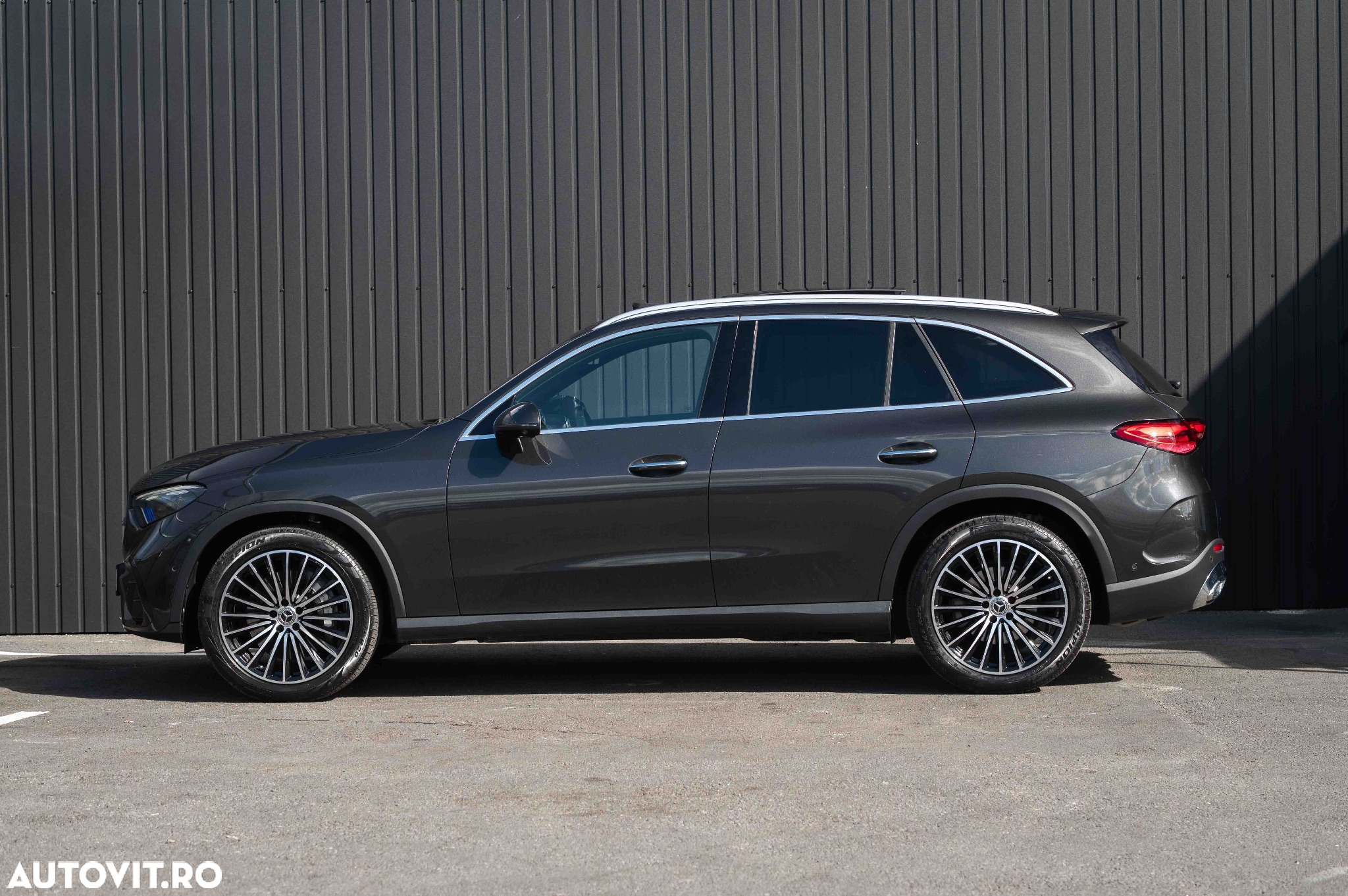 Mercedes-Benz GLC 220 d 4Matic 9G-TRONIC Edition AMG Line - 9