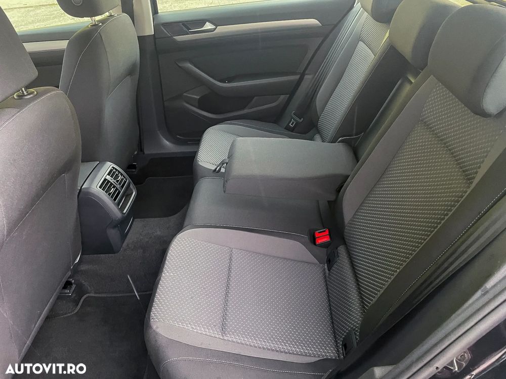 Volkswagen Passat 2.0 TDI DSG Comfortline - 15
