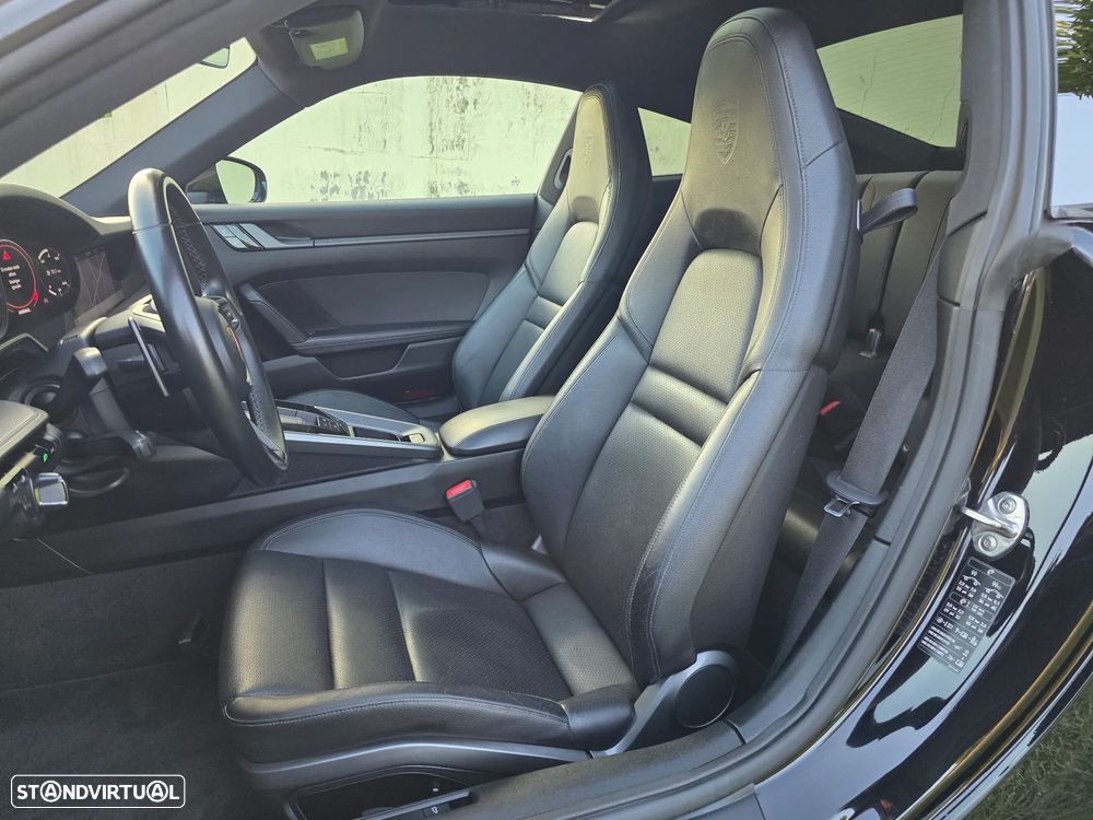 Porsche 911 (992) Carrera PDK - 4