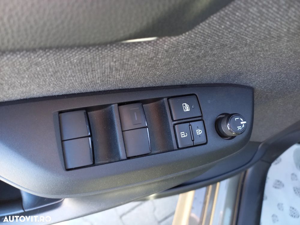 Toyota Yaris 1.5 VVT-i HSD Dynamic - 16