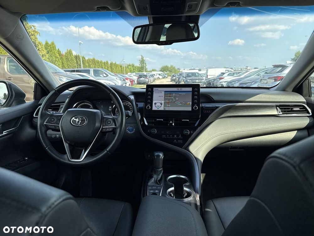 Toyota Camry 2.5 Hybrid Executive CVT - 12