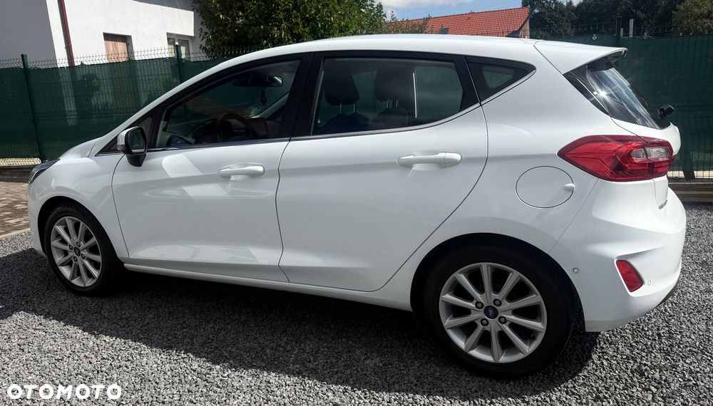 Ford Fiesta 1.0 EcoBoost S&S TITANIUM - 10