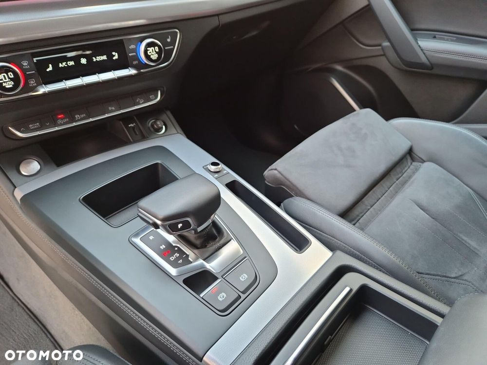 Audi Q5 Sportback - 14