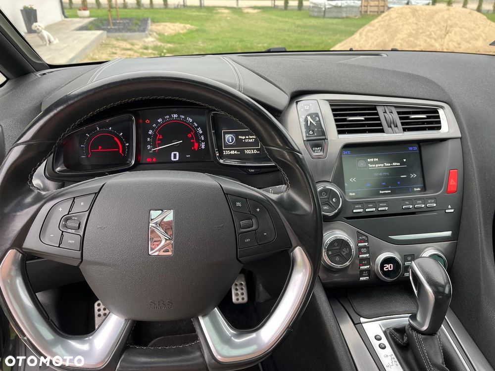 DS Automobiles DS 5 - 12