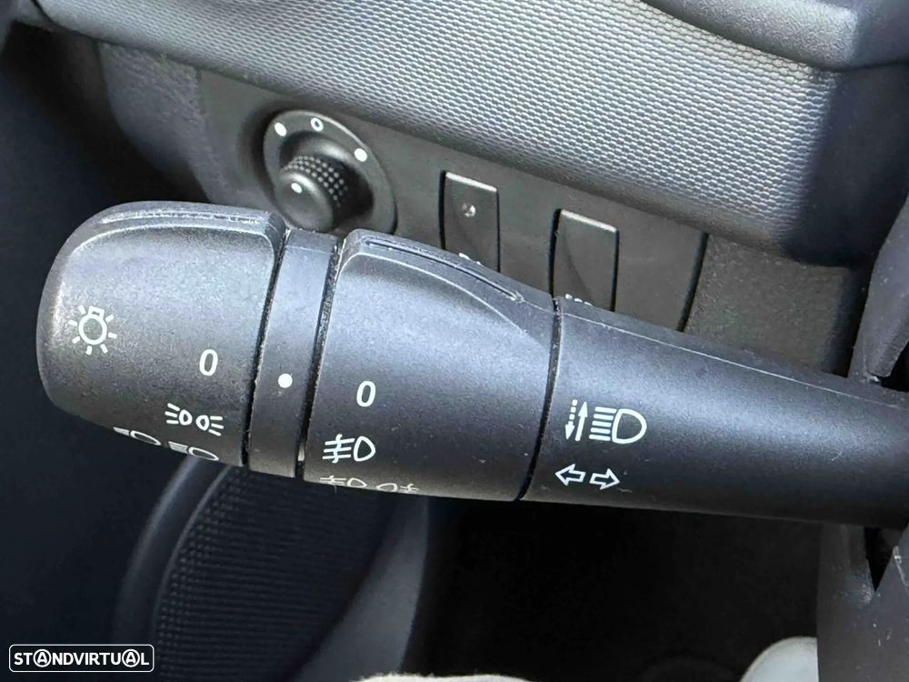 Dacia Sandero 0.9 TCe Stepway - 38