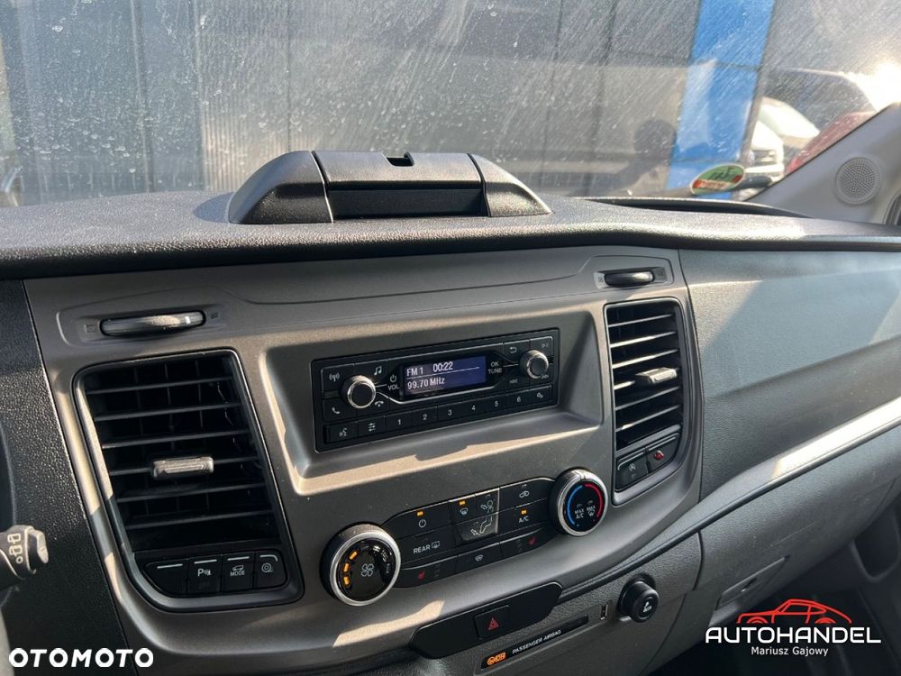 Ford Transit - 13