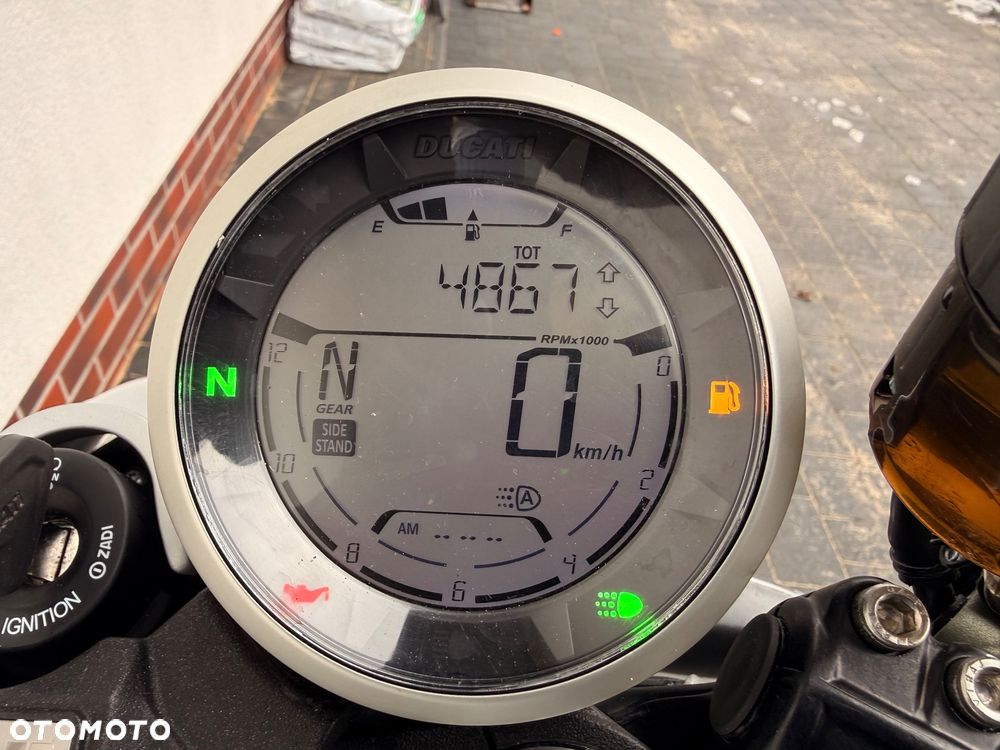 Ducati Scrambler - 15