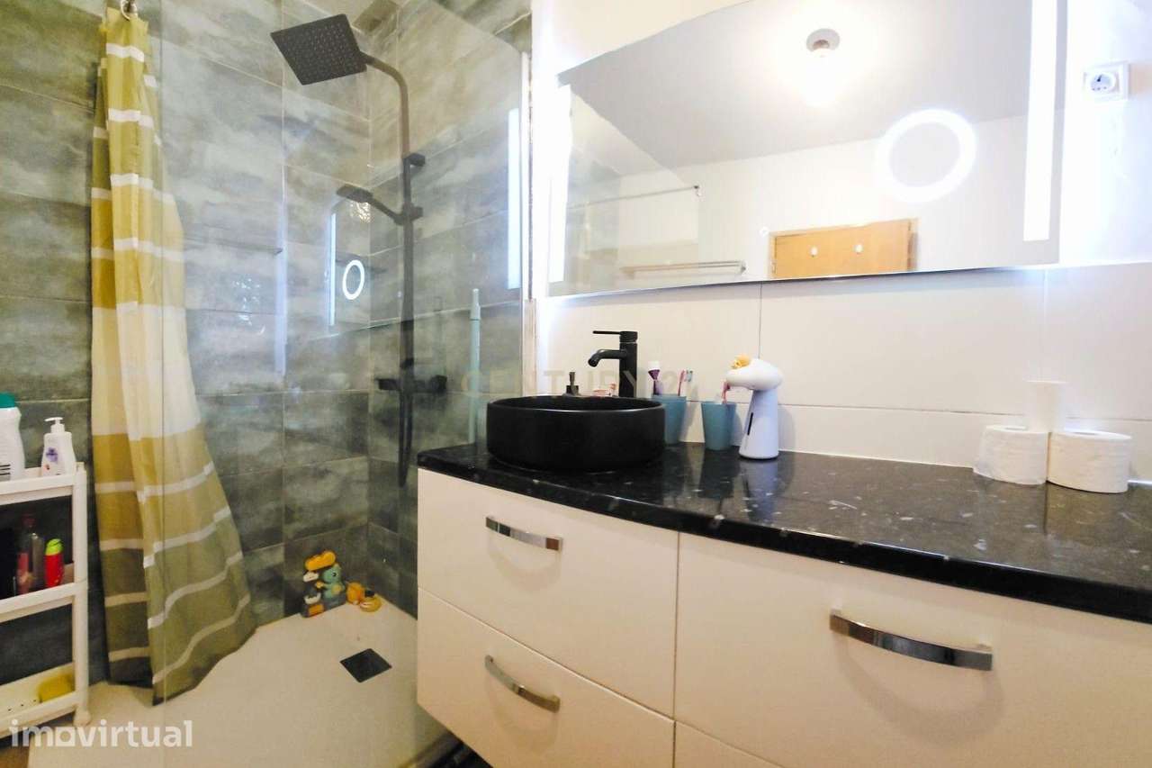 Apartamento T4 duplex em Setúbal com Vista e Boa Exposição Solar - Grande imagem: 4/19
