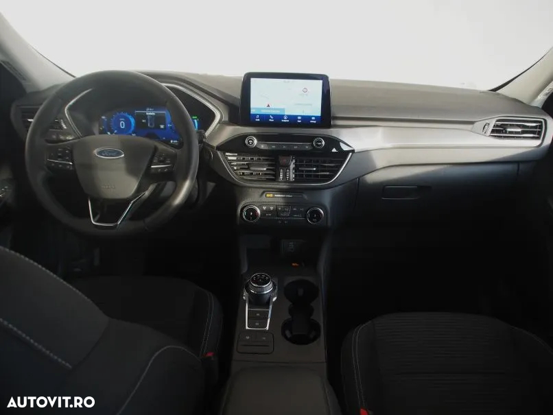 Ford Kuga - 3