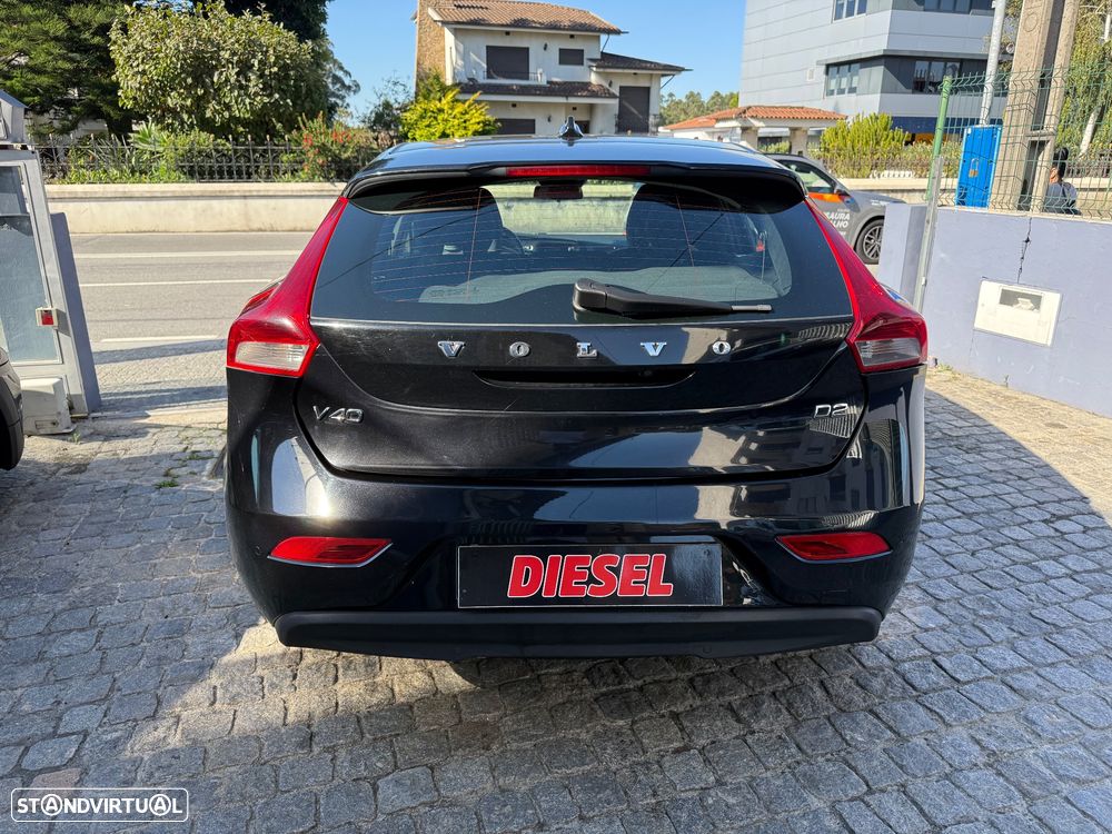 Volvo V40 1.6 D2 Eco Momentum - 9