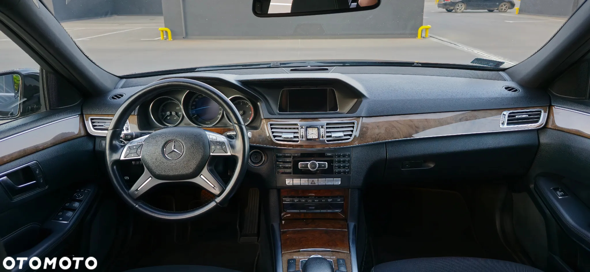 Mercedes-Benz Klasa E 300 BlueTEC 7G-TRONIC Elegance - 21