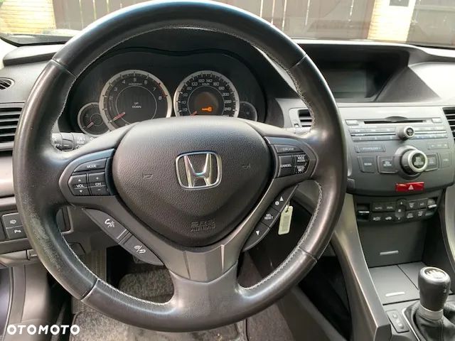 Honda Accord 2.0 Lifestyle - 9