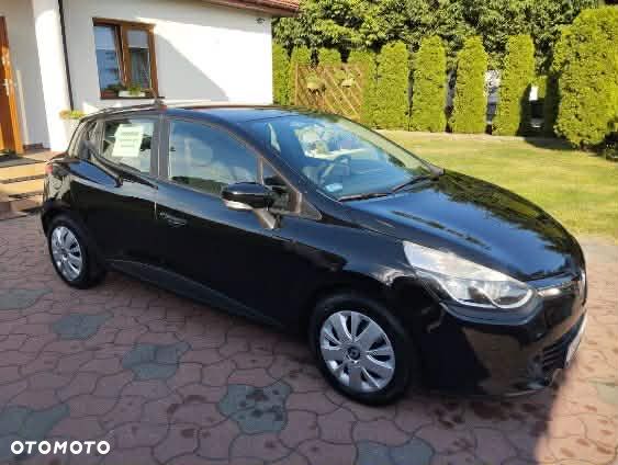 Renault Clio 1.2 16V 75 Experience - 9