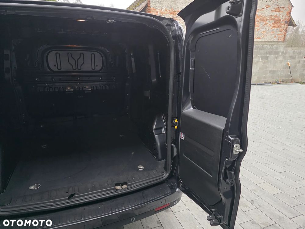 Fiat Doblo - 23