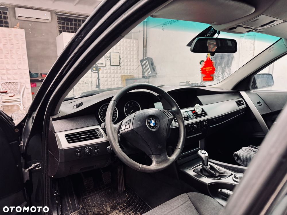 BMW Seria 5 520d - 8