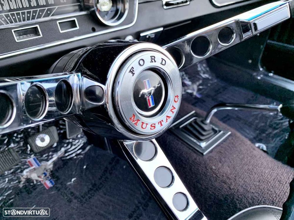Ford Mustang - 14