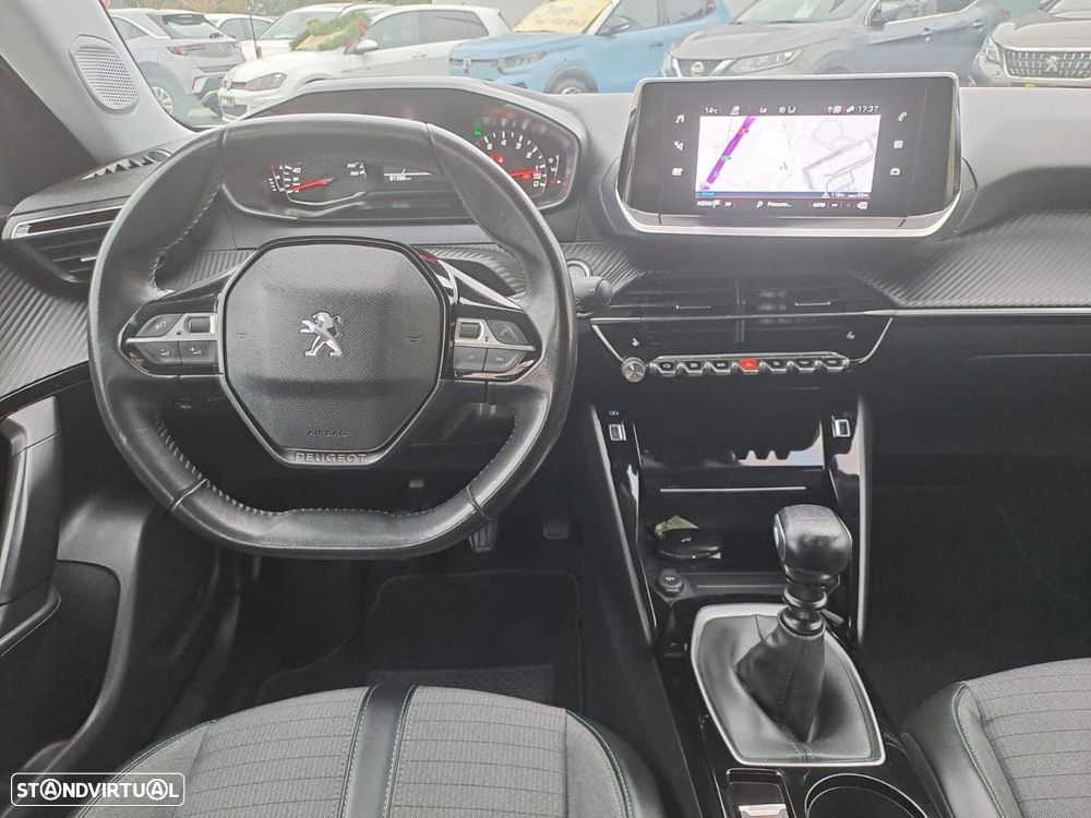 Peugeot 2008 1.2 PureTech Allure - 11