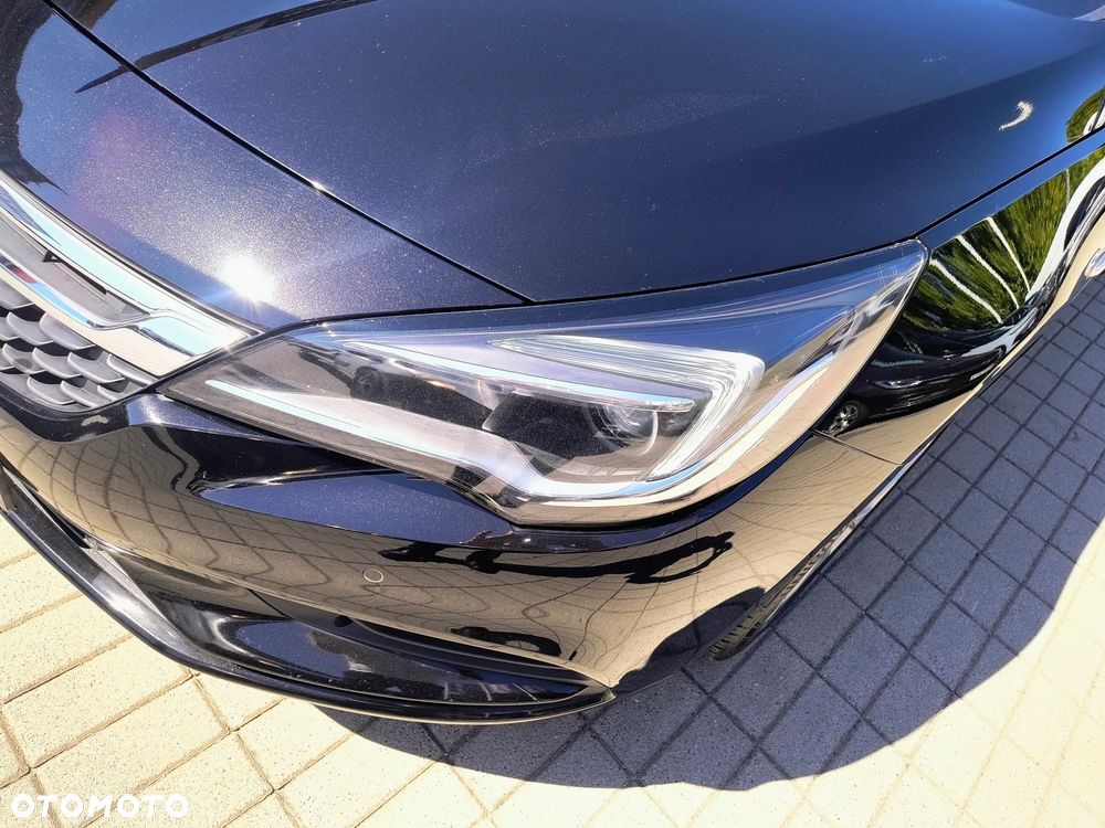 Opel Astra 1.6 T Elite S&S - 10