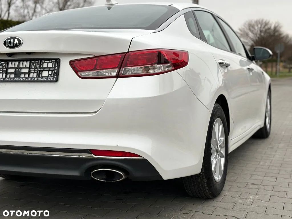 Kia Optima - 12