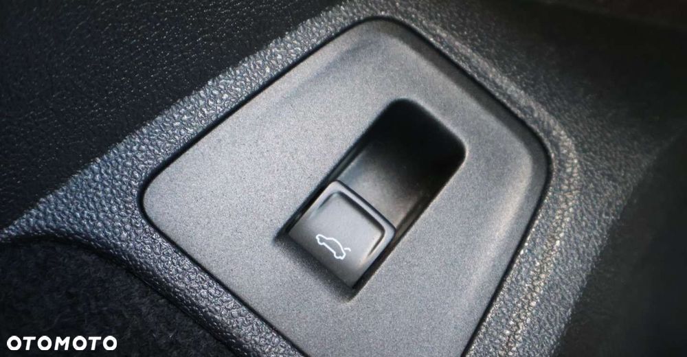 Volkswagen Tiguan - 34