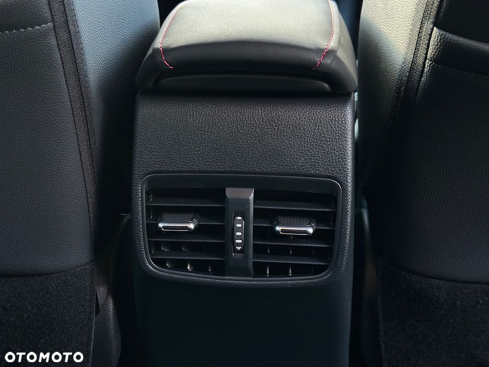 Toyota Corolla 1.8 Hybrid Selection - 36