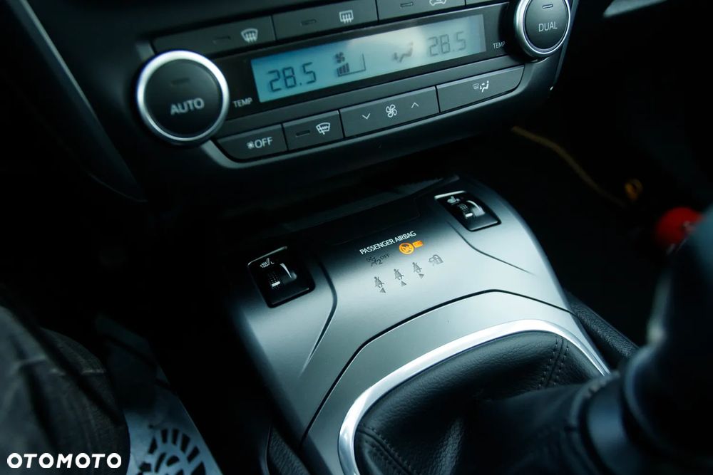 Toyota Avensis 1.8 Executive - 5