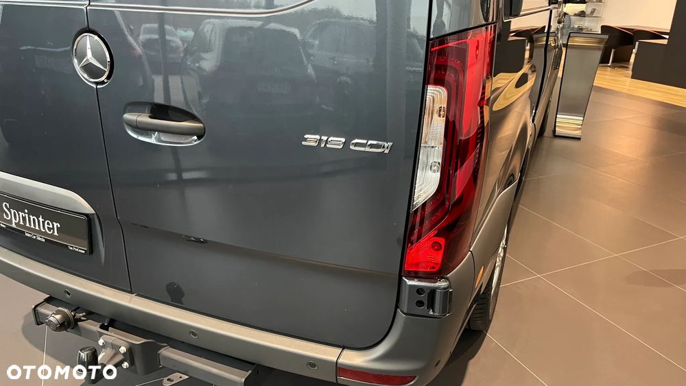 Mercedes-Benz Sprinter SPRINTER 319 CDI automat hak 3,5t Distronic Full - 8