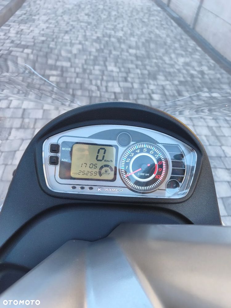 Kymco Grand Dink - 7