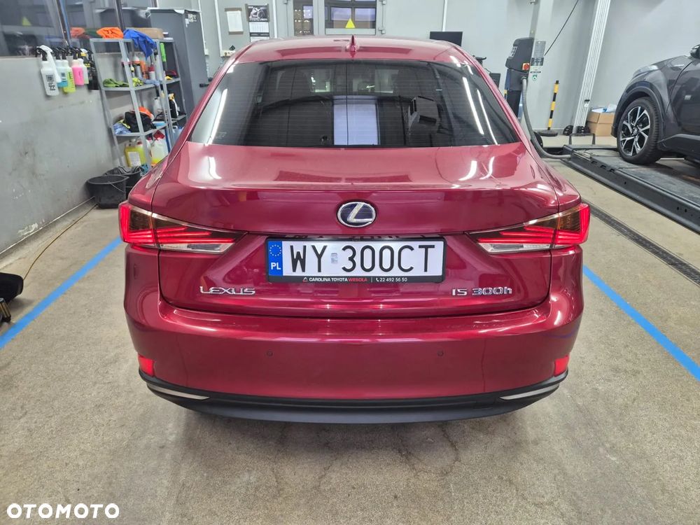 Lexus IS 300h F Sport EU6 - 6