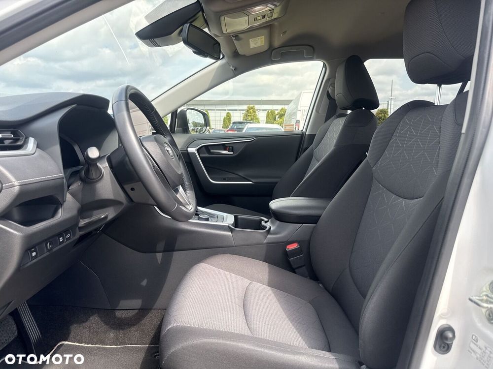 Toyota RAV4 - 18