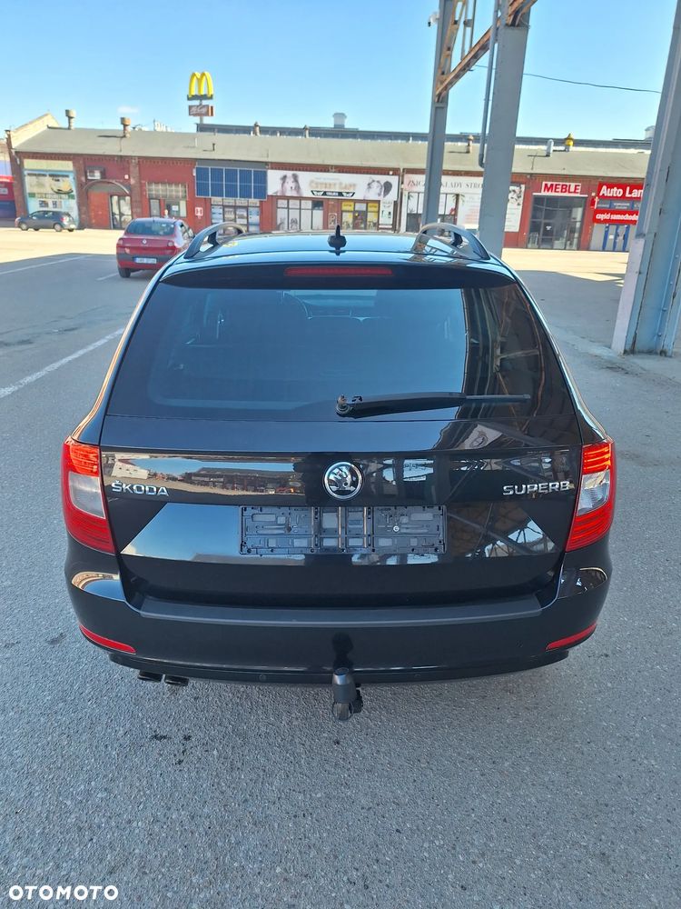 Skoda Superb 2.0 TDI Comfort - 14