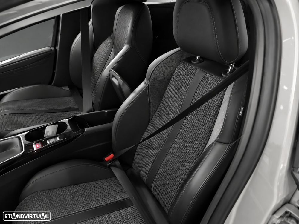 Peugeot 208 1.5 BlueHDi GT - 4