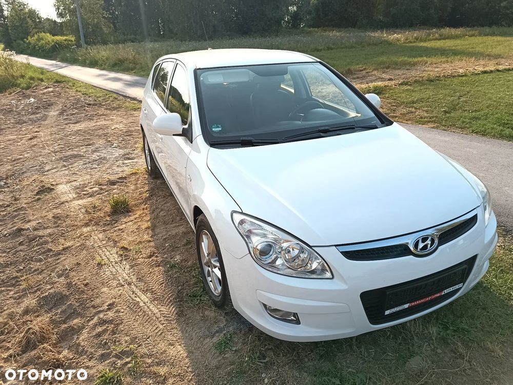 Hyundai i30 2.0 Premium - 22