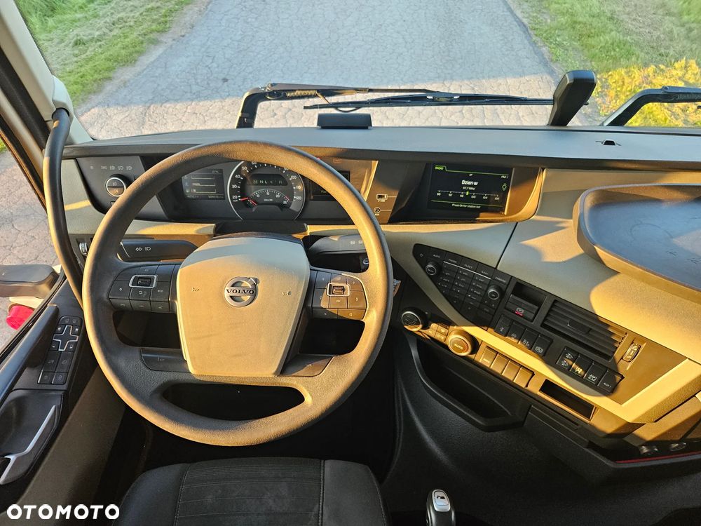 Volvo FH 4* 500 *NISKI PRZEBIEG 483 000KM* - 12