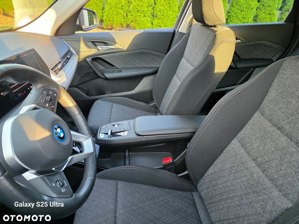 BMW iX1 eDrive20 - 11