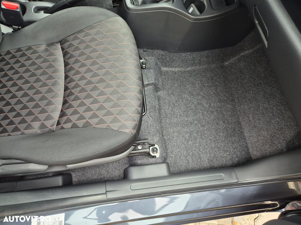 Mitsubishi Space Star 1.2 2WD MT Inform - 17