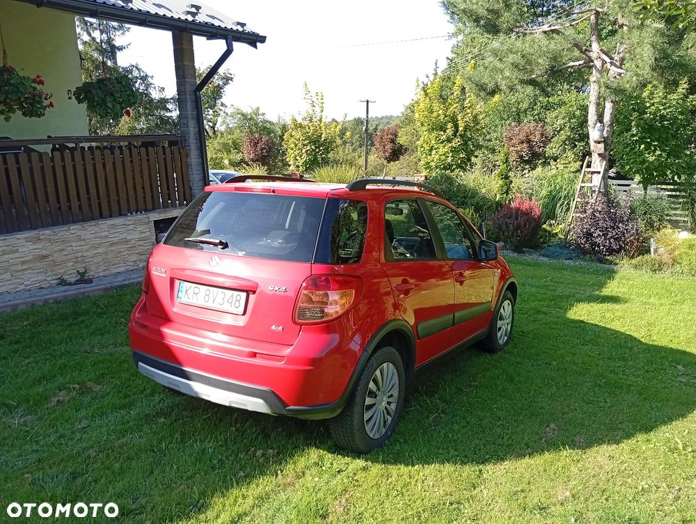 Tata Xenon - 4